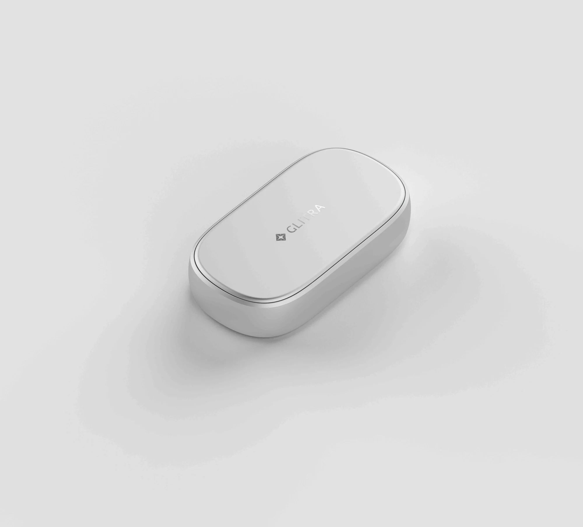 The rounded Glitra case with its lid closed