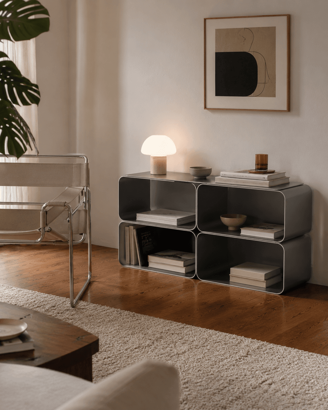 Fermo in a quiet interior